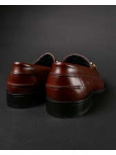 04 Sapato Mocassim Loafer com Fivela Mouro-Marrom