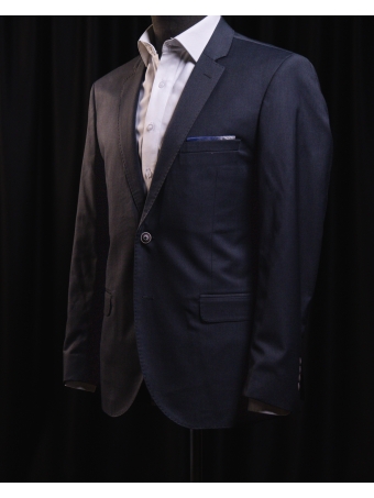 09 Costume Executive Day Gray